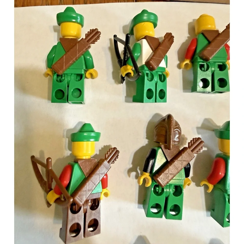 Lego 6071 Forestmen's Crossing Forestwoman Minifigures‎ Only Lot 1990